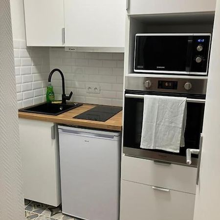 Studio Cosy 12 Min Arc De Triomphe Apartman Rueil-Malmaison Kültér fotó